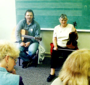 Vesta-Steve-in-Classroom-Fiddle-Tunes